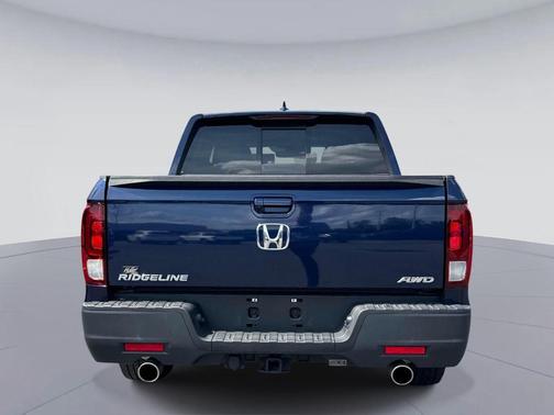 Obsidian Blue Pearl 2023 Honda Ridgeline RTL