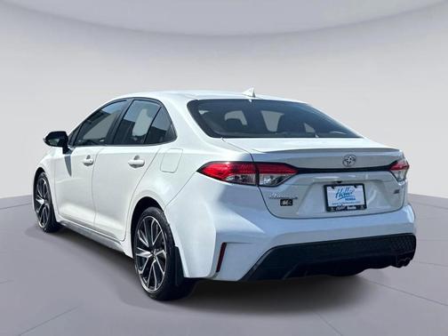 Wind Chill Pearl 2022 Toyota Corolla SE