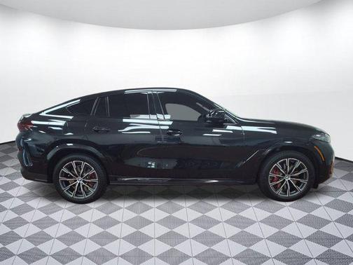 2024 BMW X6 M60i