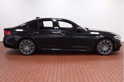 Black Sapphire Metallic 2017 BMW 540 M Sport Package