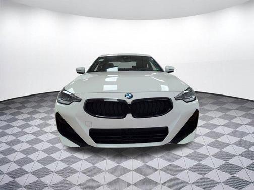 2025 BMW 230 i xDrive