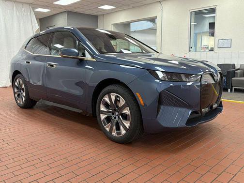2026 BMW iX xDrive45