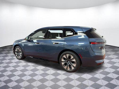 2026 BMW iX xDrive45