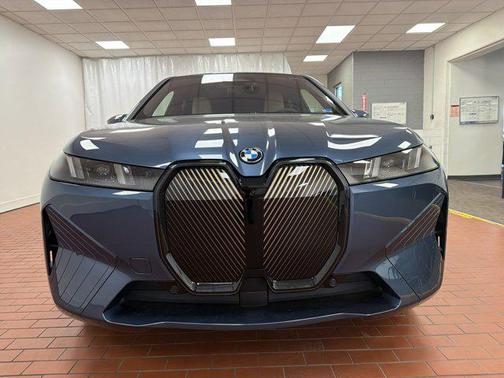 2026 BMW iX xDrive45