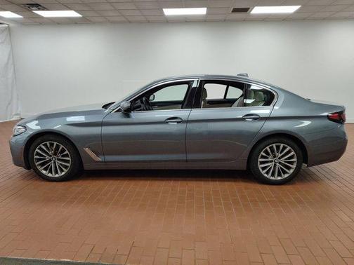 2022 BMW 530 i xDrive
