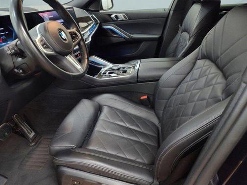 2025 BMW X6 xDrive40i