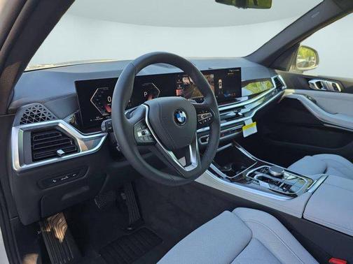 Alpine White 2026 BMW X5 xDrive40i