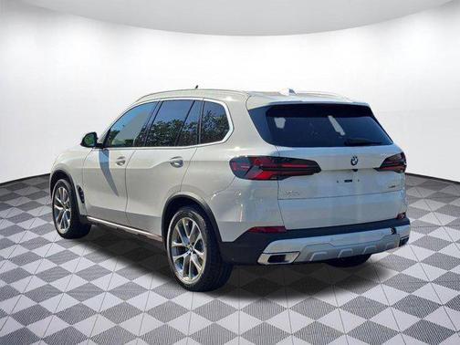 Alpine White 2026 BMW X5 xDrive40i