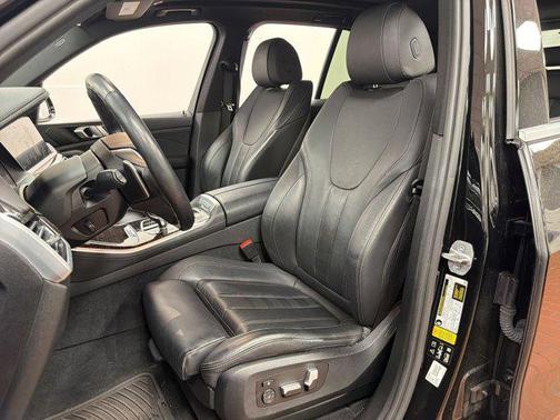 Jet Black 2022 BMW X5 xDrive40i