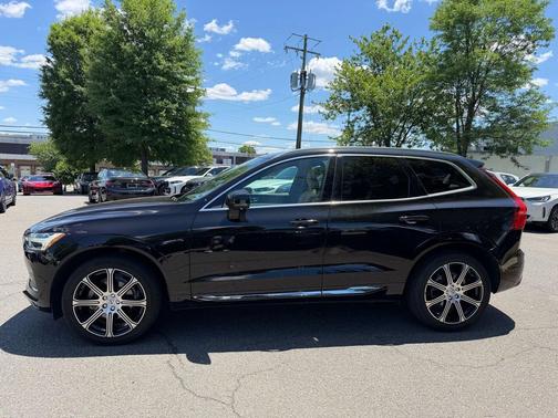 Onyx Black Metallic 2018 Volvo XC60 T5 Inscription