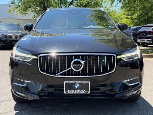 Onyx Black Metallic 2018 Volvo XC60 T5 Inscription