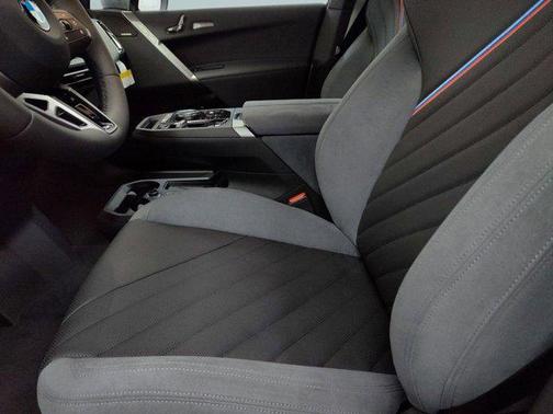 2026 BMW iX xDrive60