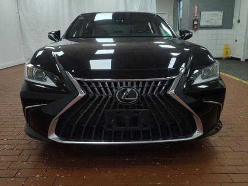 2022 Lexus ES 350 Base