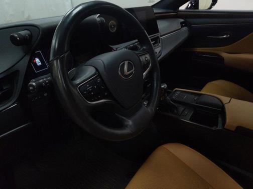 2022 Lexus ES 350 Base