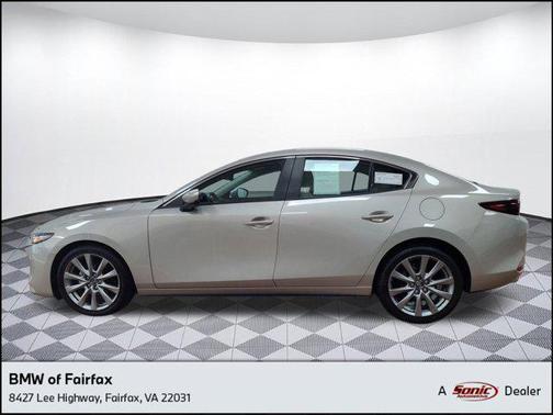 2022 Mazda Mazda3 FWD w/Preferred Package