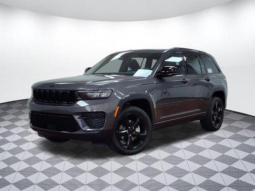 2022 Jeep Grand Cherokee Altitude
