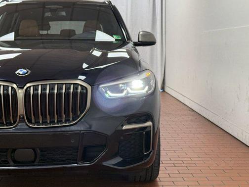 2022 BMW X5 M50i
