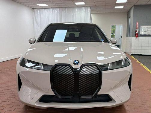 Dune Grey Metallic 2026 BMW iX xDrive60