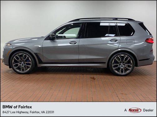 2025 BMW X7 M60i