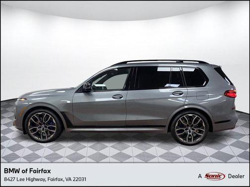 2025 BMW X7 M60i