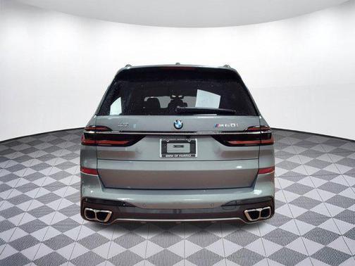 2025 BMW X7 M60i