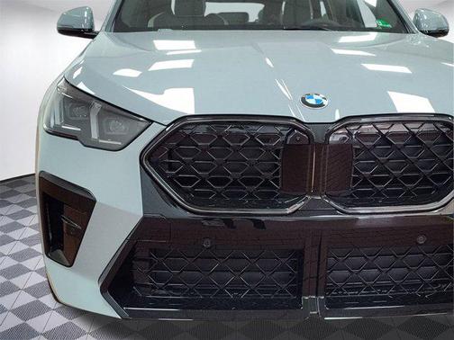 2025 BMW X2 xDrive28i