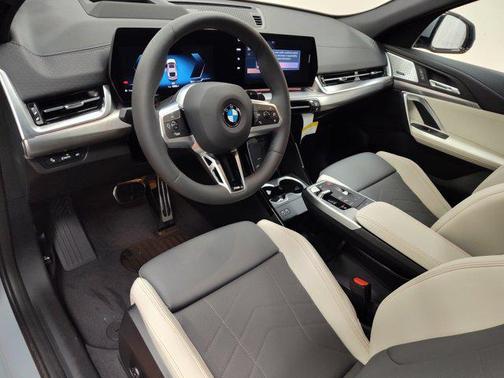 2025 BMW X2 xDrive28i