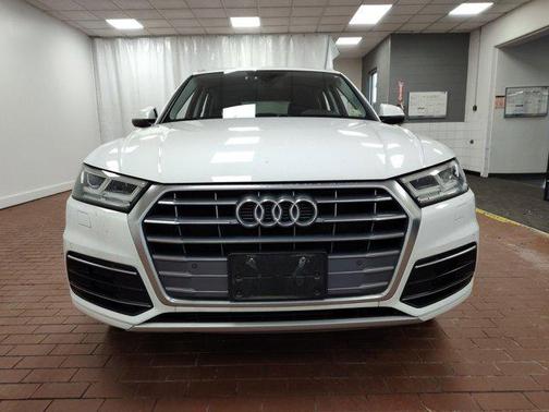 2018 Audi Q5 2.0T Premium Plus