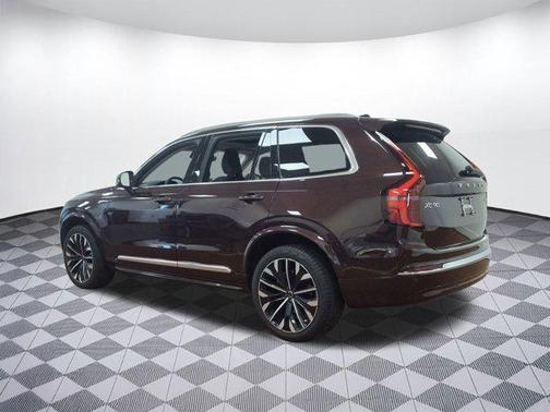 2025 Volvo XC90 B6 Plus 6-Seater
