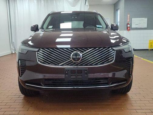 2025 Volvo XC90 B6 Plus 6-Seater
