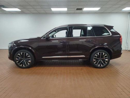 2025 Volvo XC90 B6 Plus 6-Seater