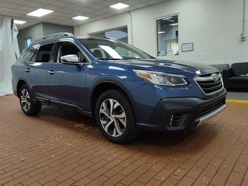 2022 Subaru Outback Touring