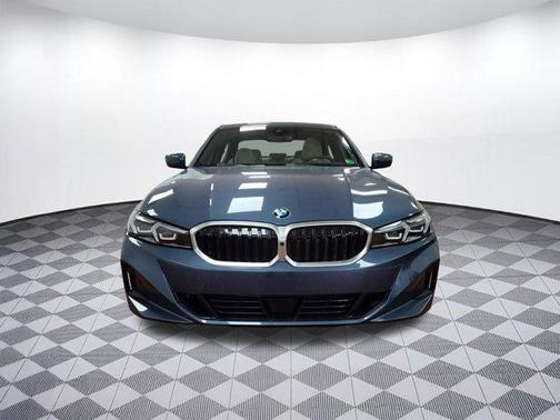 2025 BMW 330 i xDrive