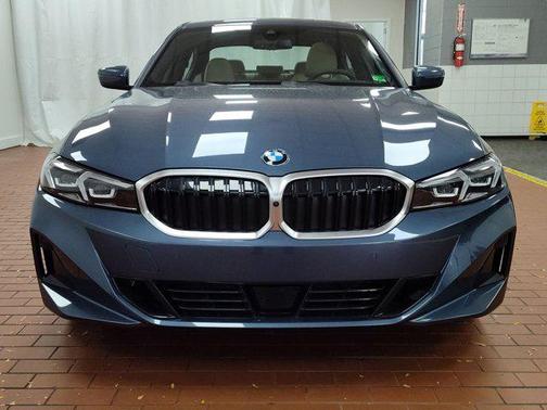 2025 BMW 330 i xDrive