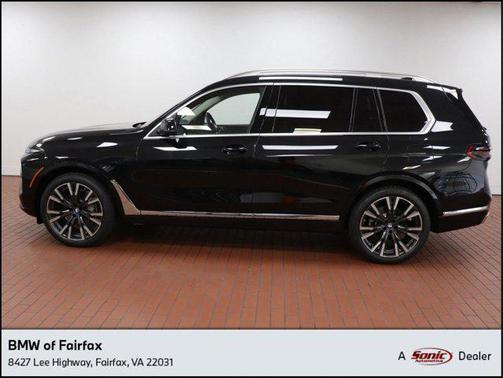 2025 BMW X7 xDrive40i