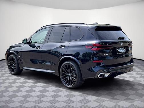 Carbon Black Metallic 2026 BMW X5 xDrive40i