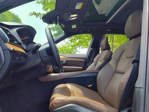 2023 Volvo XC90 B6 Plus 7-Seater