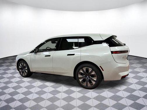 2026 BMW iX xDrive60