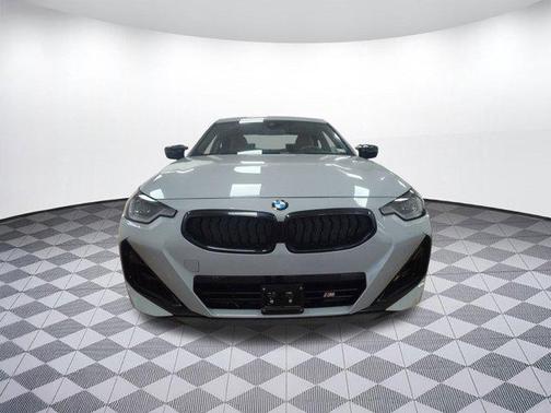 2025 BMW M240 i