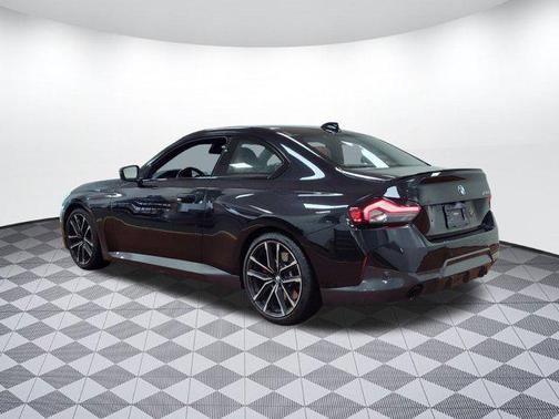 2022 BMW 230 i