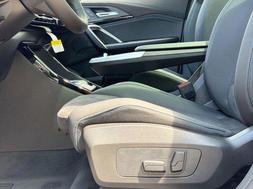 Brooklyn Grey Metallic 2026 BMW X2 xDrive28i