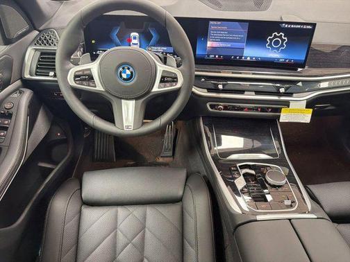Alpine White 2026 BMW X5 PHEV xDrive50e