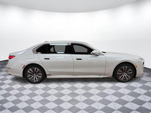 2024 BMW i7 eDrive50