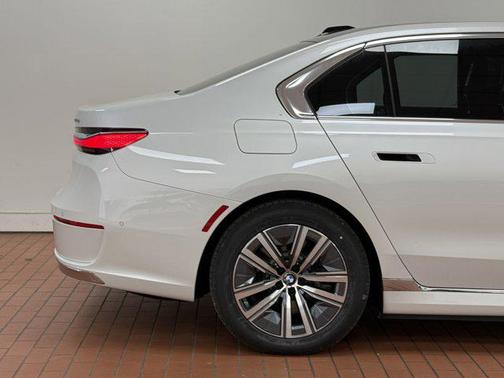 2024 BMW i7 eDrive50