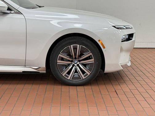 2024 BMW i7 eDrive50