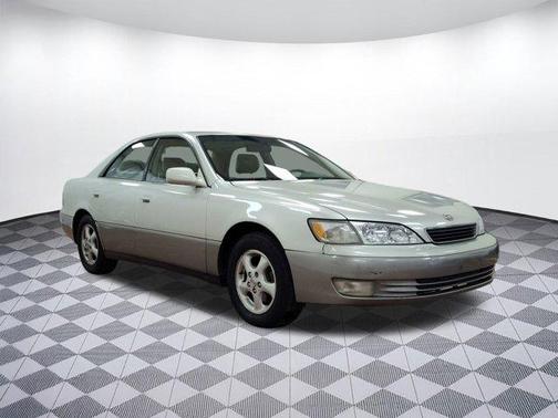 1998 Lexus ES 300 Base