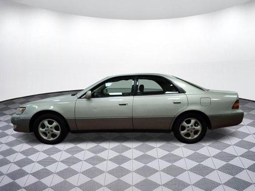 1998 Lexus ES 300 Base
