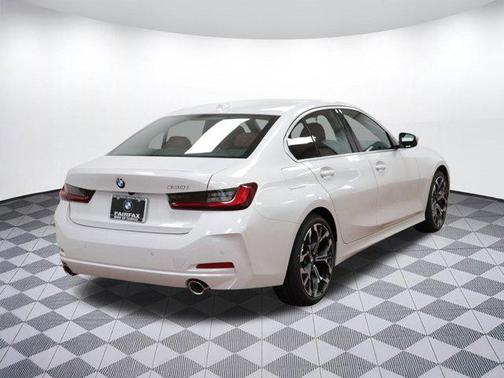 2025 BMW 330 330i Sedan