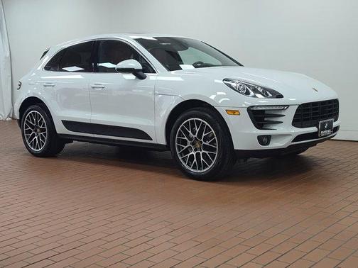 2017 Porsche Macan Base