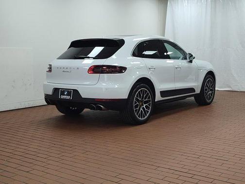 2017 Porsche Macan Base